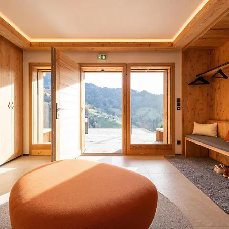 La Manigodine Piscine 18-24 Pers Chalet Manigod