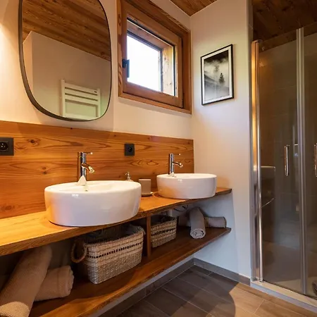 Chalet La Manigodine Piscine 18-24 Pers Manigod